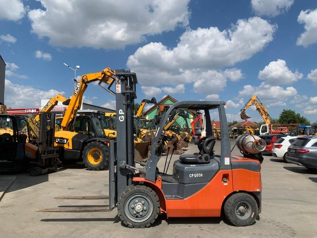 CPQD30 30 - رافعة شوكية تعمل بالغاز: صور 5 CPQD30 30 - رافعة شوكية تعمل بالغاز: صور 5