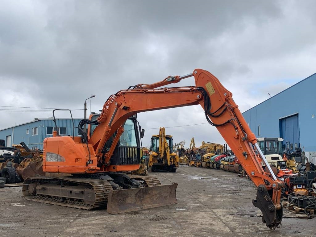 Doosan DX 140 LCR - حفارات زحافة: صور 2 Doosan DX 140 LCR - حفارات زحافة: صور 2
