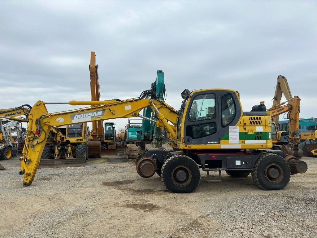 Doosan DX 160 WR - حفارة على عجلات: صور 3 Doosan DX 160 WR - حفارة على عجلات: صور 3