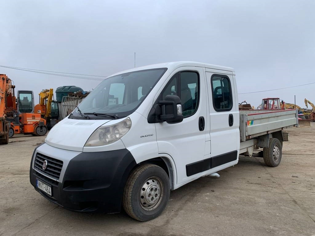Fiat Ducato - الشاحنات الصغيرة المسطحة: صور 2 Fiat Ducato - الشاحنات الصغيرة المسطحة: صور 2