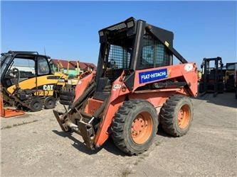 Fiat-Hitachi SL55B - شيول صغير: صور 1 Fiat-Hitachi SL55B - شيول صغير: صور 1