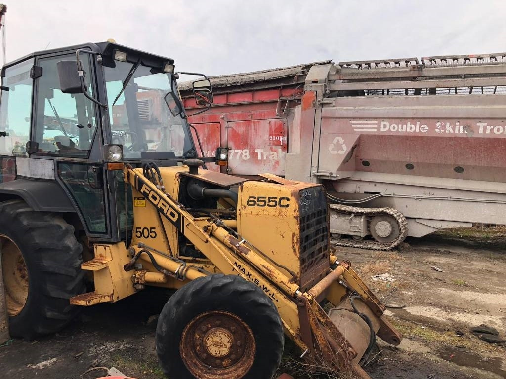 Ford / New Holland For Parts 655C - حفار متعدد الاستخدام: صور 4 Ford / New Holland For Parts 655C - حفار متعدد الاستخدام: صور 4