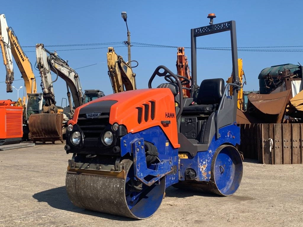 Hamm HD 8 VV - مدحلة الأسفلت: صور 1 Hamm HD 8 VV - مدحلة الأسفلت: صور 1