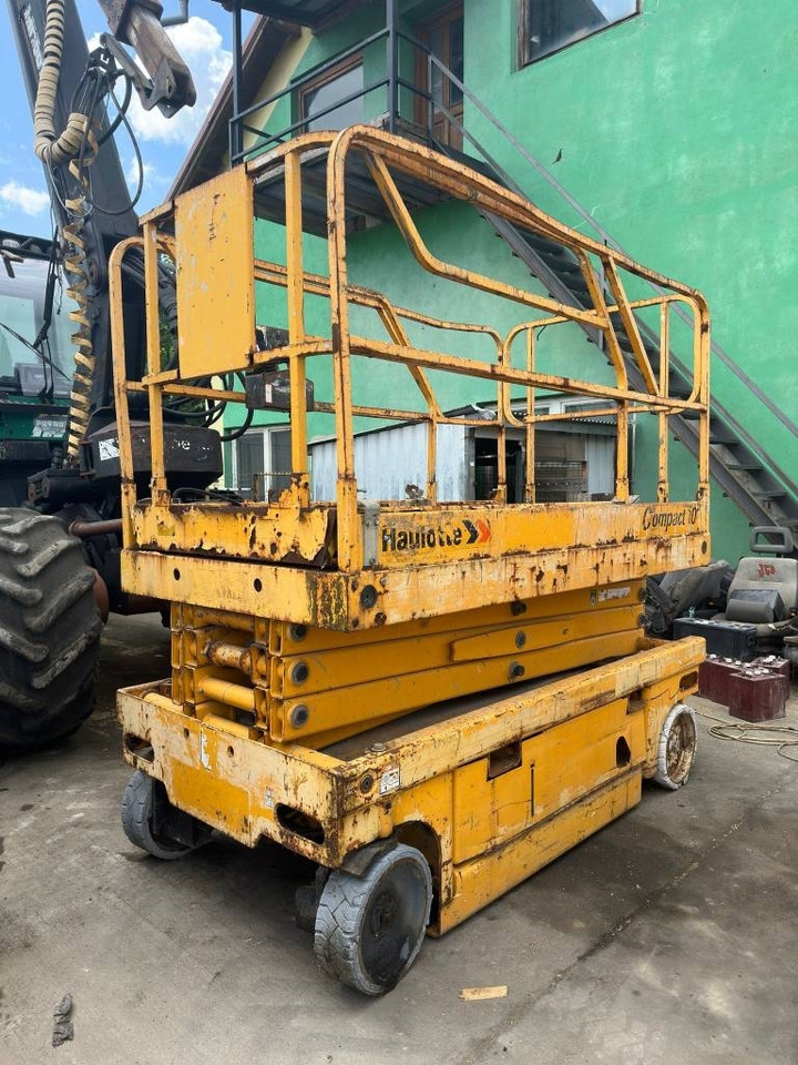 Haulotte Compact 10  - رافعات مقصية: صور 1 Haulotte Compact 10  - رافعات مقصية: صور 1