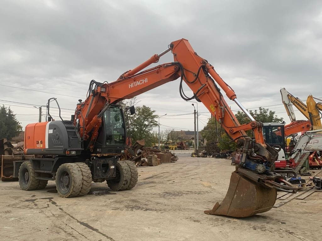 Hitachi ZX 145 W-3+SMP Rototilt - حفارة على عجلات: صور 4 Hitachi ZX 145 W-3+SMP Rototilt - حفارة على عجلات: صور 4