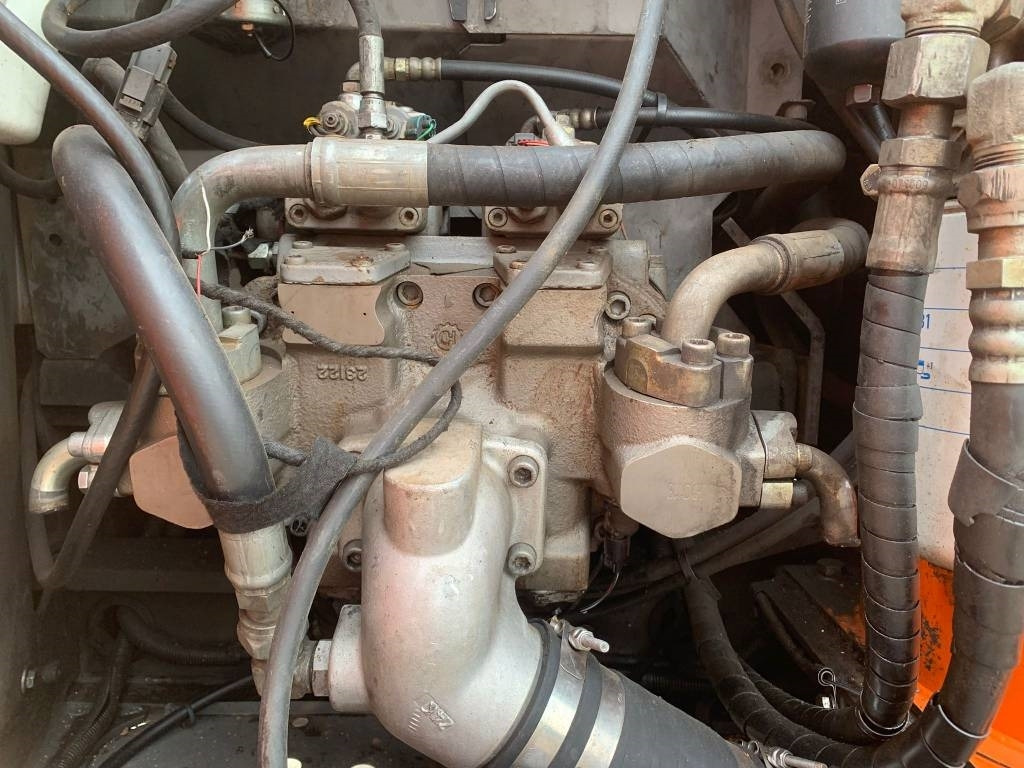 حفارات زحافة Hitachi ZX 180 LC-3: صور 10 حفارات زحافة Hitachi ZX 180 LC-3: صور 10