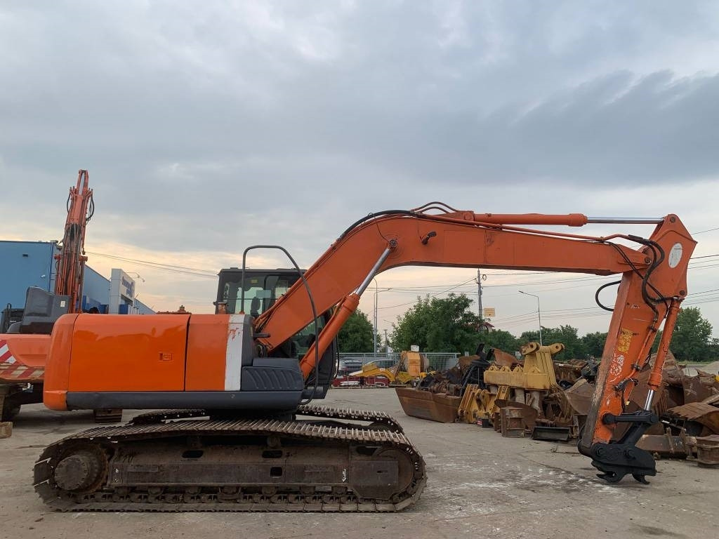 حفارات زحافة Hitachi ZX 180 LC-3: صور 6 حفارات زحافة Hitachi ZX 180 LC-3: صور 6