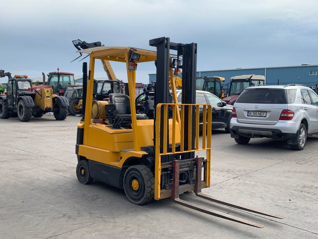 Hyster H 1.75 XM - رافعة شوكية تعمل بالغاز: صور 4 Hyster H 1.75 XM - رافعة شوكية تعمل بالغاز: صور 4