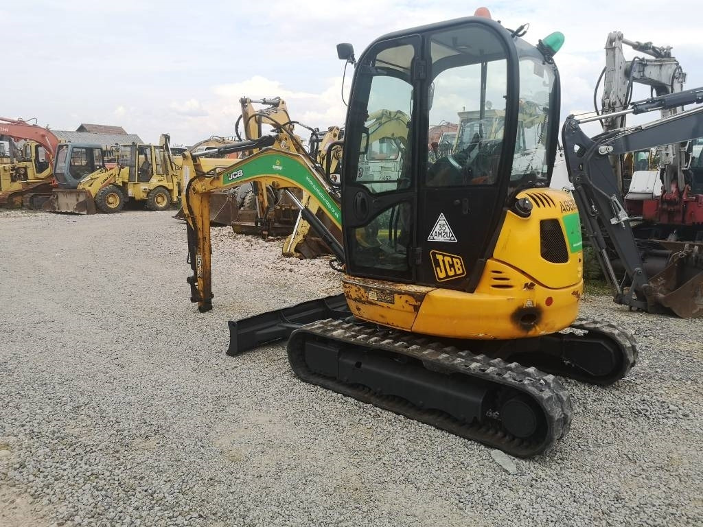 JCB 8030 - حفارة مصغرة: صور 4 JCB 8030 - حفارة مصغرة: صور 4