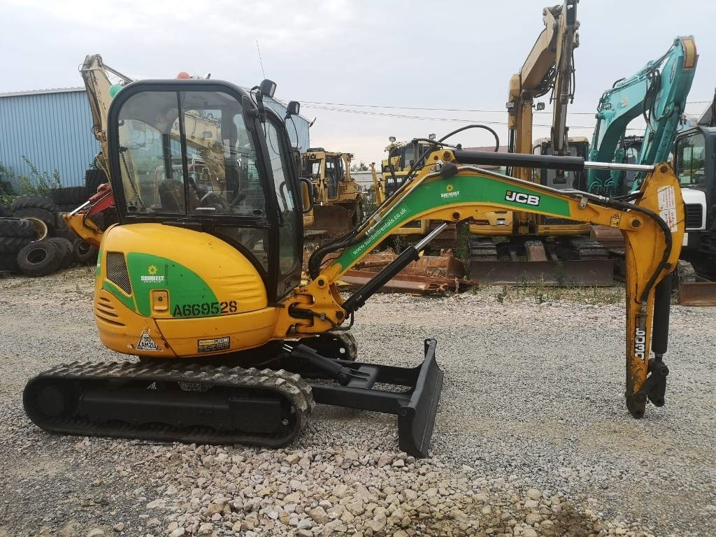JCB 8030 - حفارة مصغرة: صور 3 JCB 8030 - حفارة مصغرة: صور 3