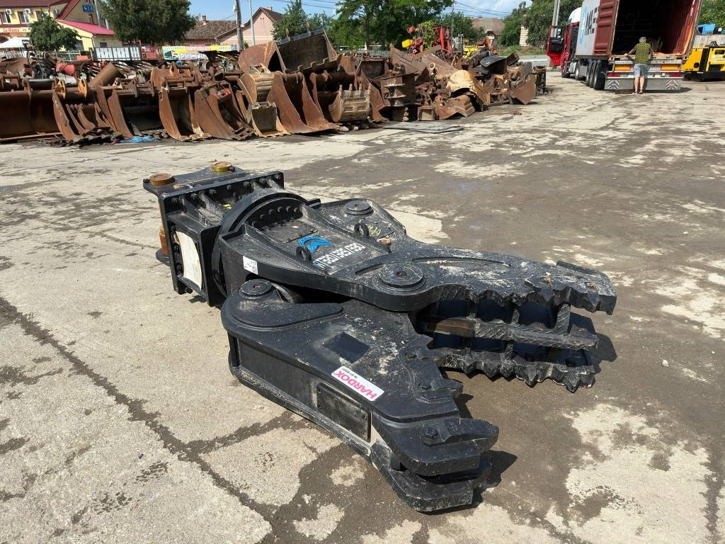 Jisan JSV765S - ماكينة القص الهيدروليكي - آلات البناء: صور 1 Jisan JSV765S - ماكينة القص الهيدروليكي - آلات البناء: صور 1