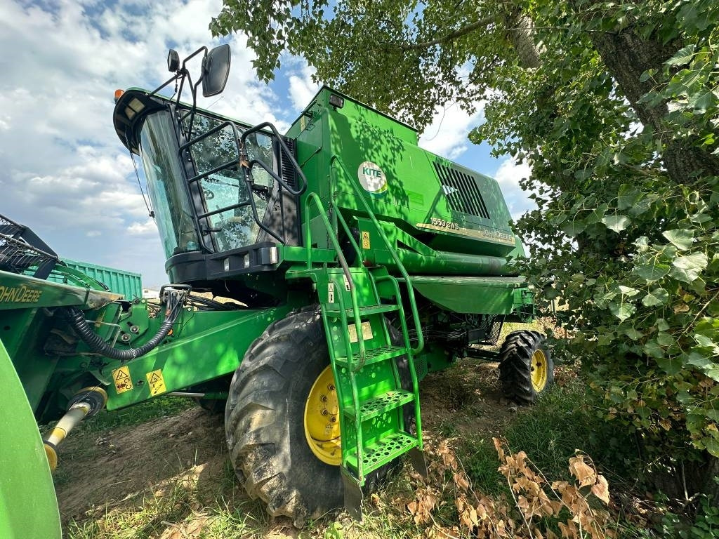 John Deere 1550 CWS - حصادة شاملة: صور 2 John Deere 1550 CWS - حصادة شاملة: صور 2