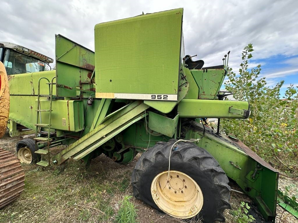John Deere 952 FOR PARTS - حصادة شاملة: صور 2 John Deere 952 FOR PARTS - حصادة شاملة: صور 2