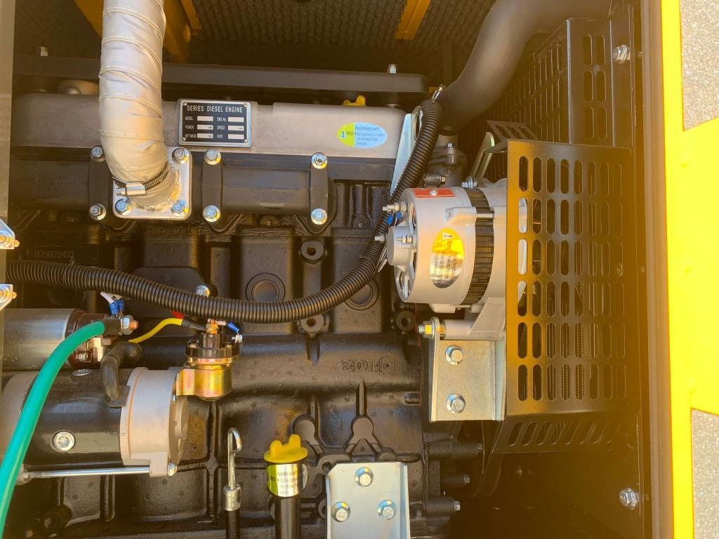 مجموعة المولدات Kawakenki KK25: صور 6