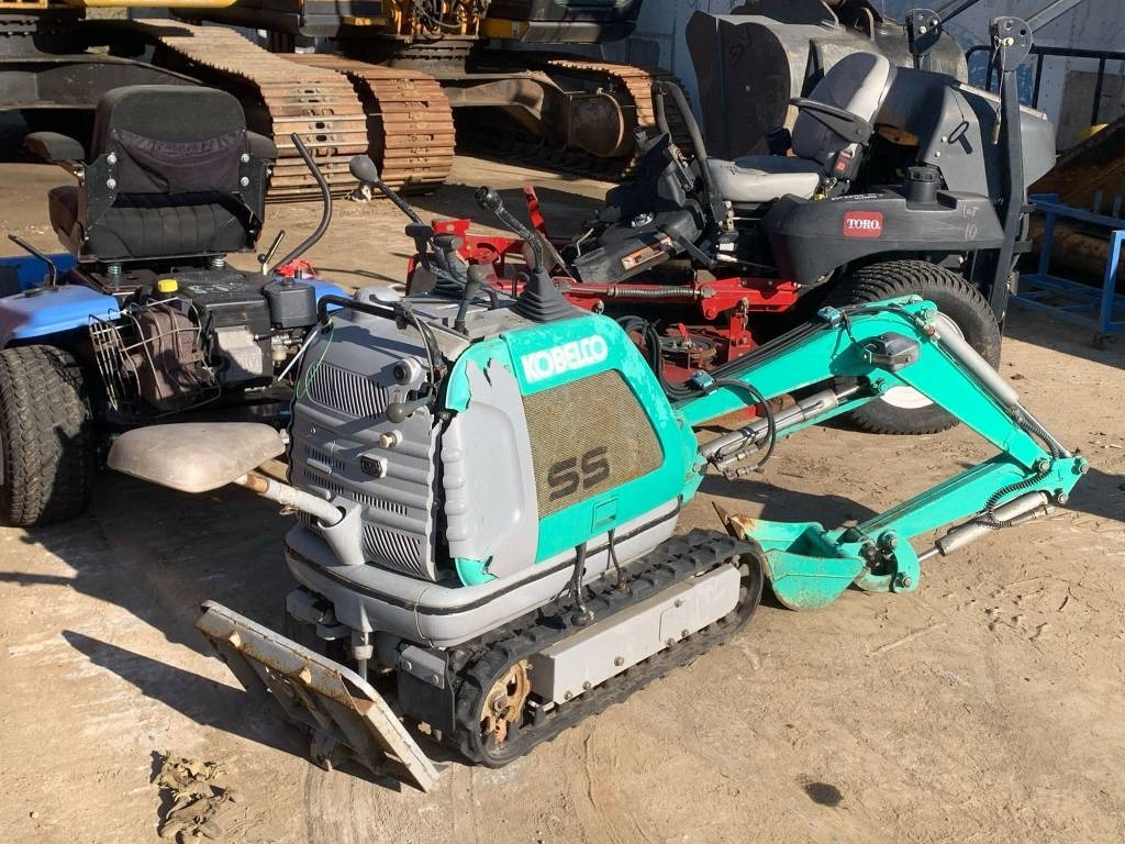 Kobelco SS 1 - حفارة مصغرة: صور 2 Kobelco SS 1 - حفارة مصغرة: صور 2