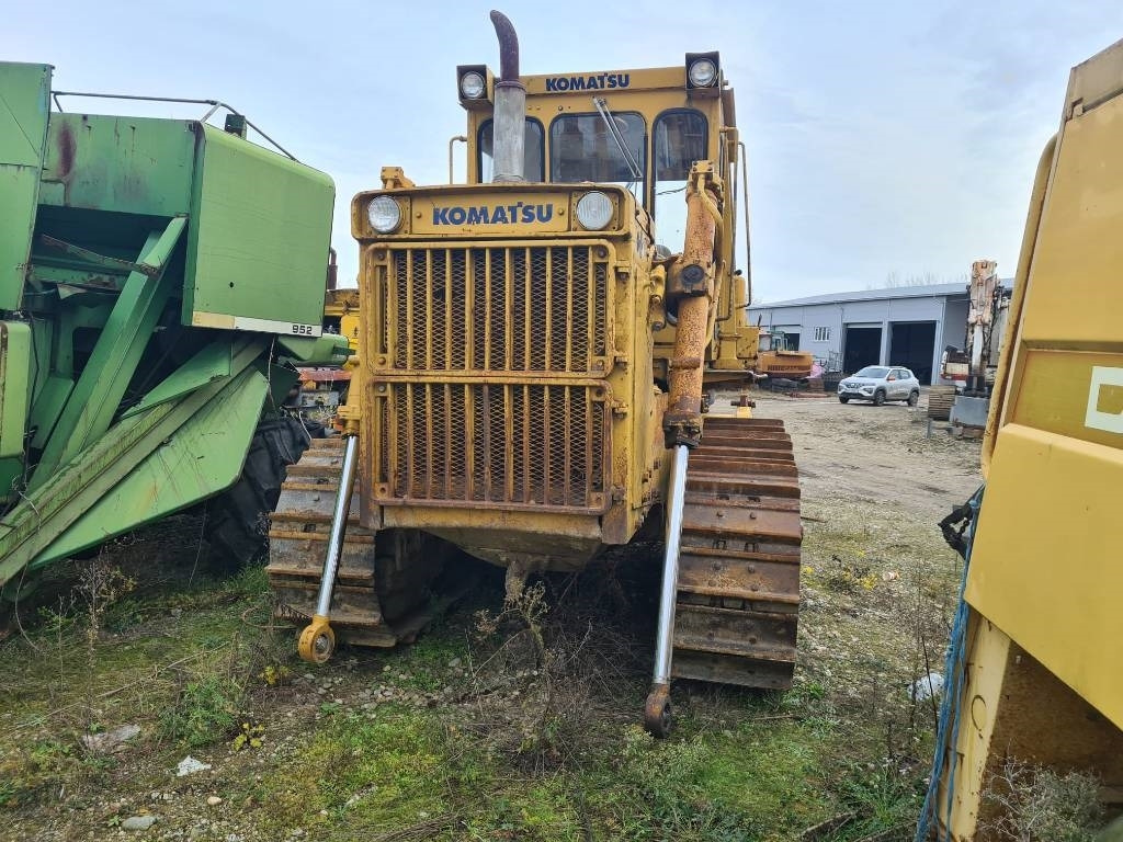 Komatsu D 85-18 - بلدوزر: صور 5 Komatsu D 85-18 - بلدوزر: صور 5