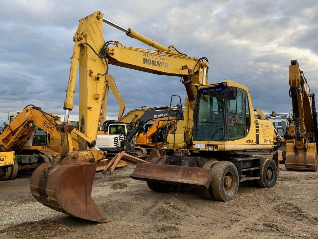 Komatsu PW 170 ES - حفارة على عجلات: صور 1 Komatsu PW 170 ES - حفارة على عجلات: صور 1