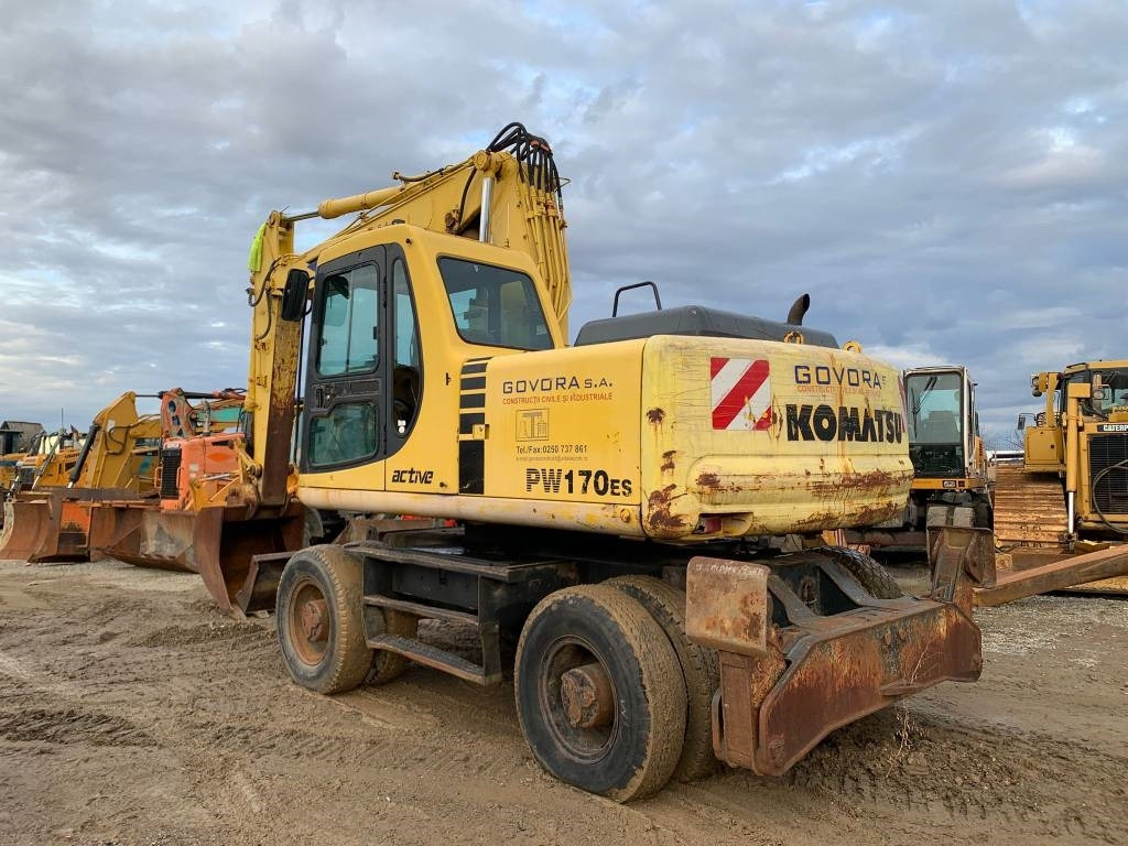 Komatsu PW 170 ES - حفارة على عجلات: صور 3 Komatsu PW 170 ES - حفارة على عجلات: صور 3