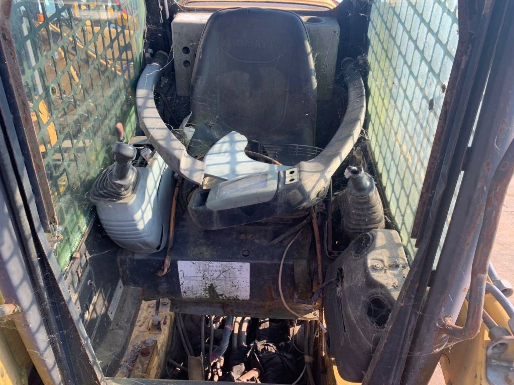 شيول صغير Komatsu SK 714 FOR PARTS: صور 8