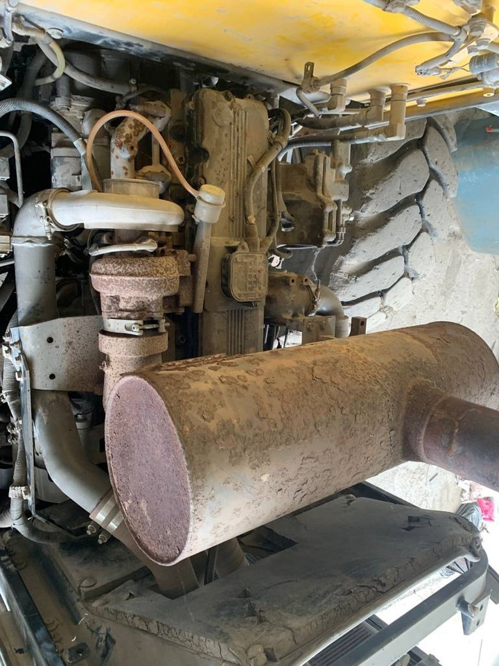 Komatsu WA 430-6 ENGINE PROBLEMS - اللودر بعجل: صور 5 Komatsu WA 430-6 ENGINE PROBLEMS - اللودر بعجل: صور 5