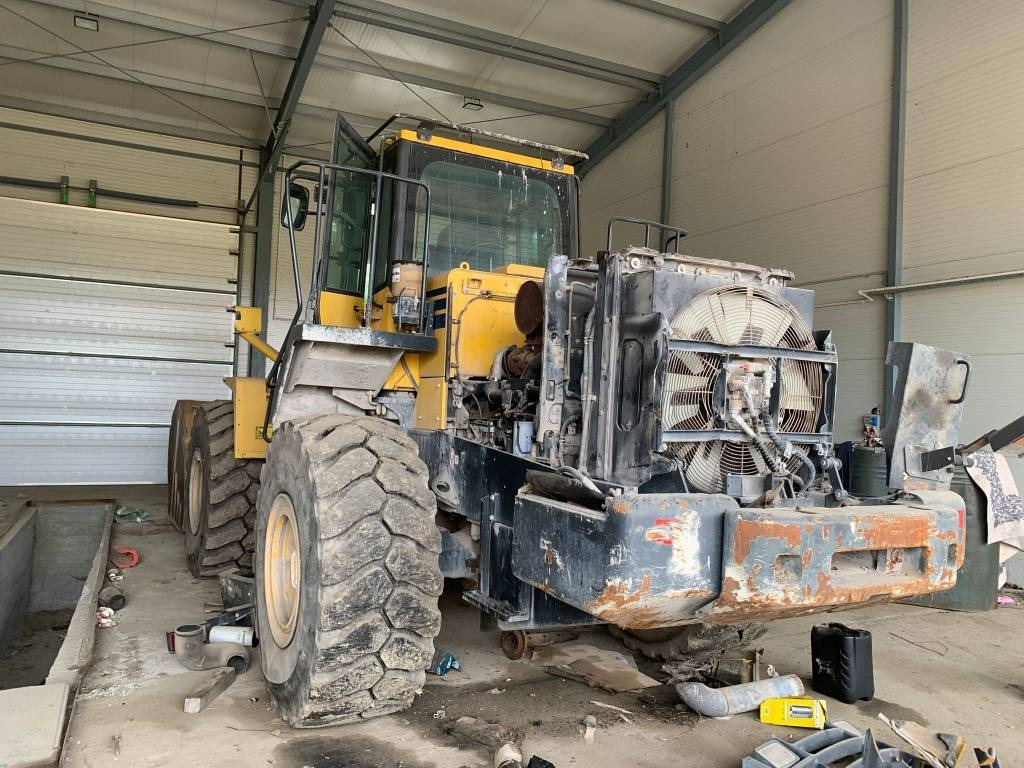 Komatsu WA 430-6 ENGINE PROBLEMS - اللودر بعجل: صور 4 Komatsu WA 430-6 ENGINE PROBLEMS - اللودر بعجل: صور 4