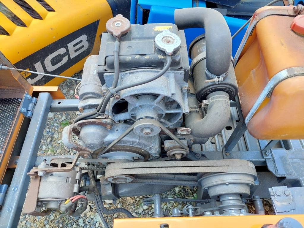 Kubota RG-15 - حفارة مصغرة: صور 5 Kubota RG-15 - حفارة مصغرة: صور 5