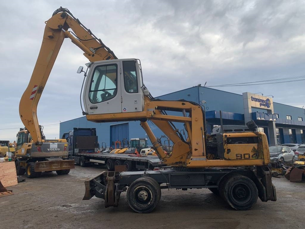 Liebherr A 904 C - حفارة على عجلات: صور 2 Liebherr A 904 C - حفارة على عجلات: صور 2