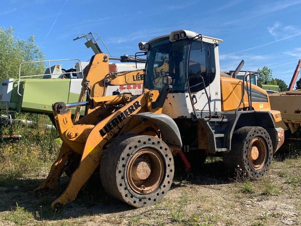 Liebherr L 538 - اللودر بعجل: صور 1 Liebherr L 538 - اللودر بعجل: صور 1