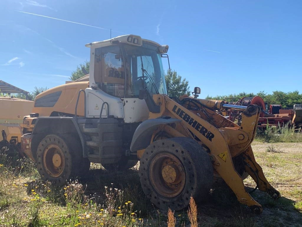 Liebherr L 538 - اللودر بعجل: صور 2 Liebherr L 538 - اللودر بعجل: صور 2