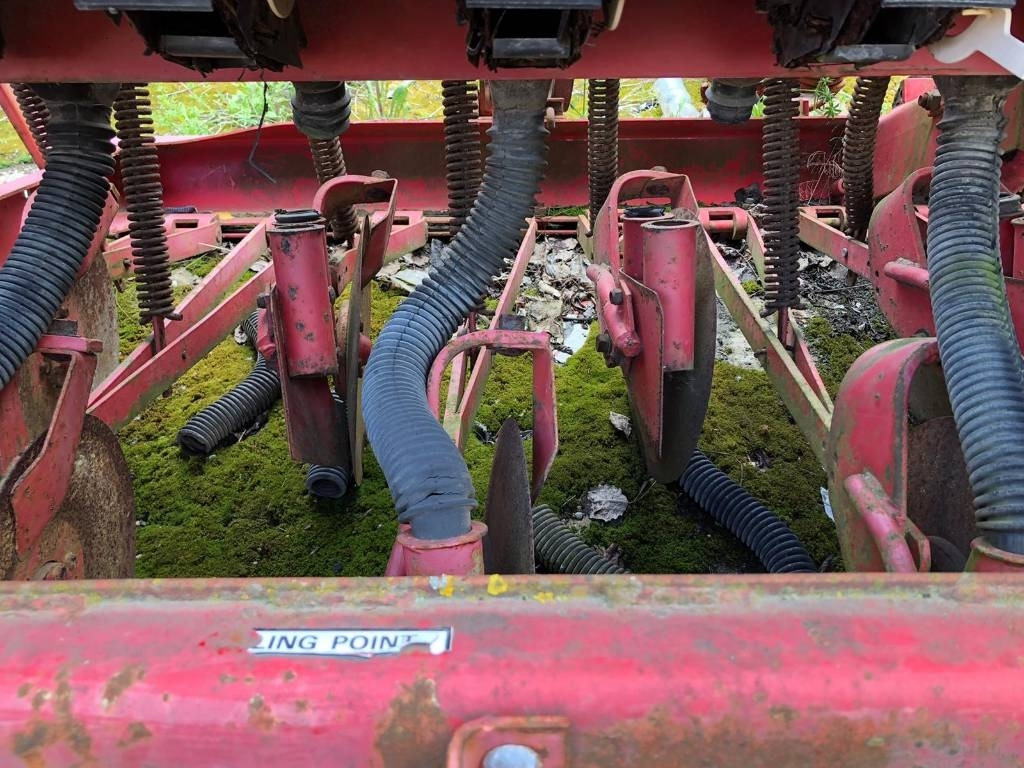 Massey Ferguson 30 - الة بذر: صور 4 Massey Ferguson 30 - الة بذر: صور 4