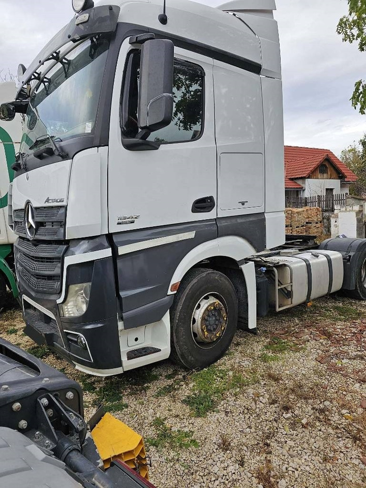 Mercedes-Benz Actros 1842  - شاحنة جرار: صور 1 Mercedes-Benz Actros 1842  - شاحنة جرار: صور 1