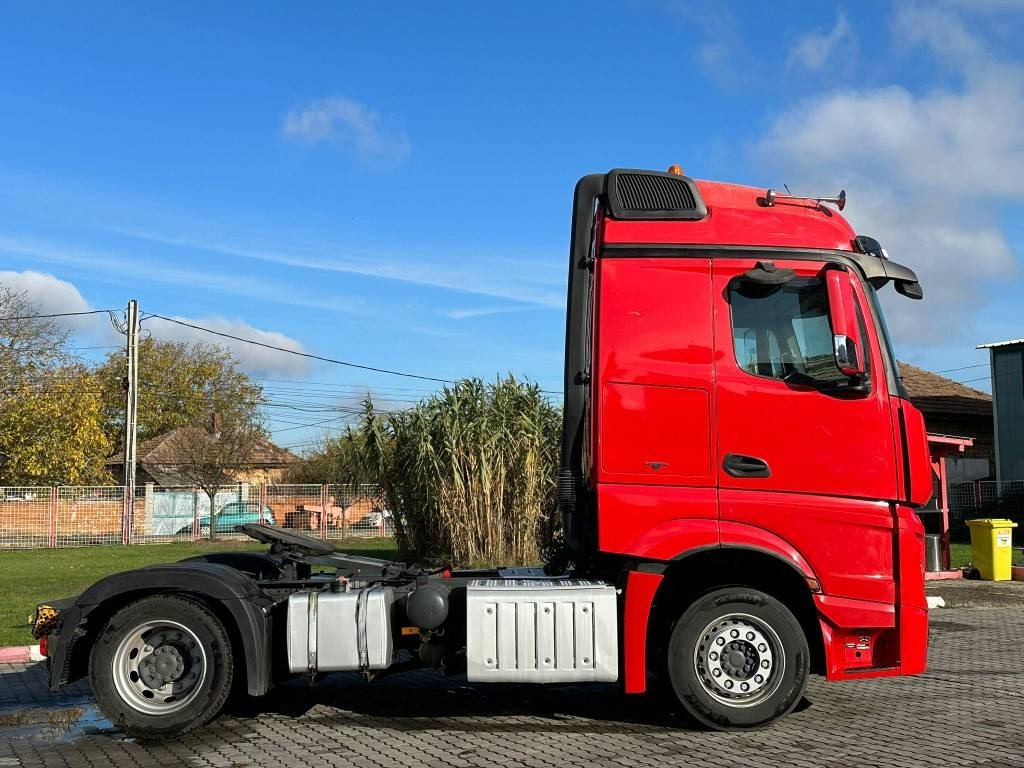 Mercedes-Benz Actros 963-4-A - بصندوق مغلق شاحنة: صور 3 Mercedes-Benz Actros 963-4-A - بصندوق مغلق شاحنة: صور 3