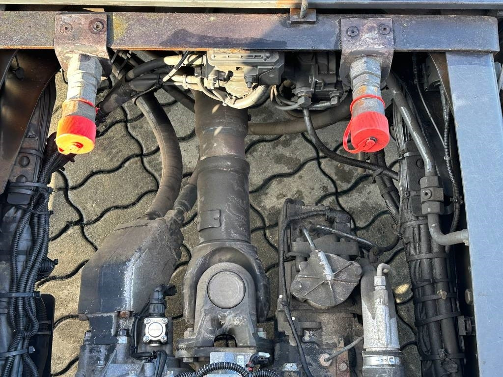 بصندوق مغلق شاحنة Mercedes-Benz Actros 963-4-A: صور 11