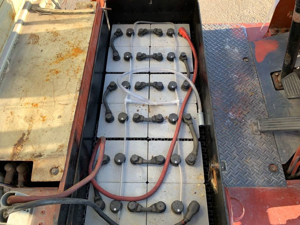 Nissan MA01L15U - رافعة شوكية كهربائية: صور 3 Nissan MA01L15U - رافعة شوكية كهربائية: صور 3