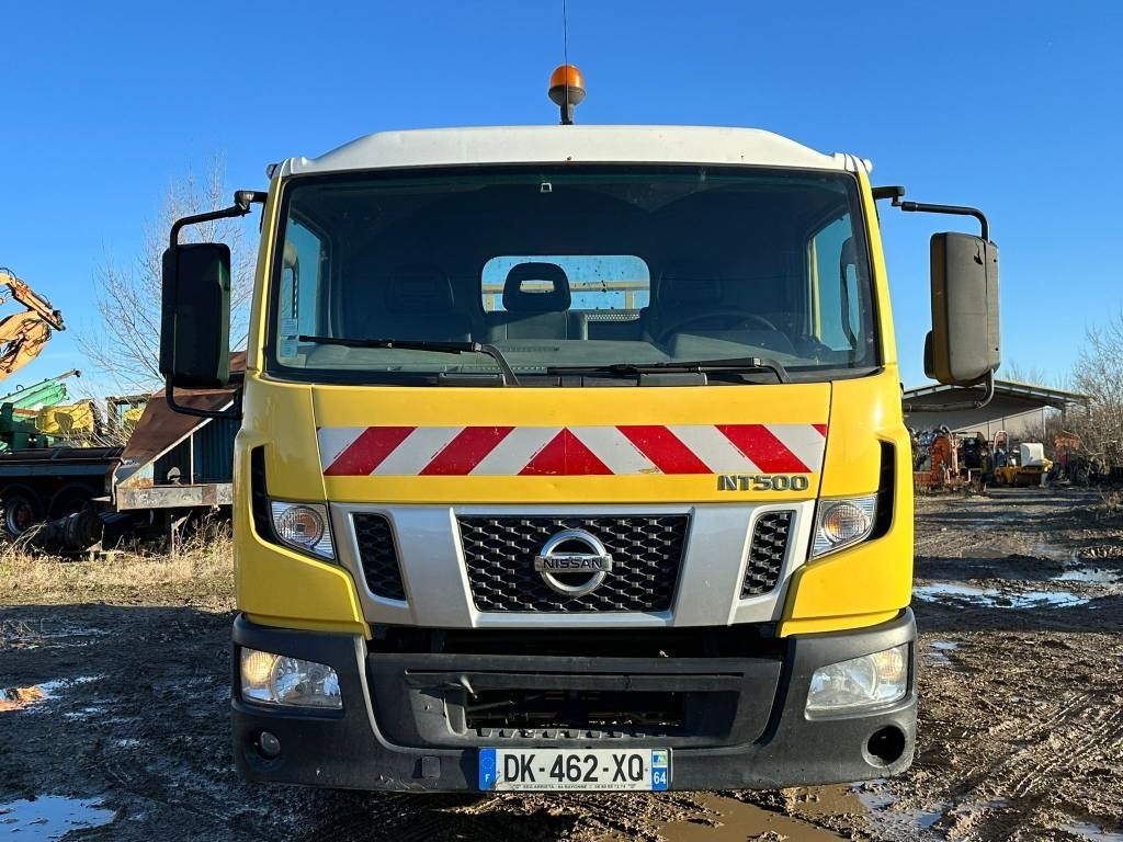 Nissan NT500 - قلابات: صور 2 Nissan NT500 - قلابات: صور 2