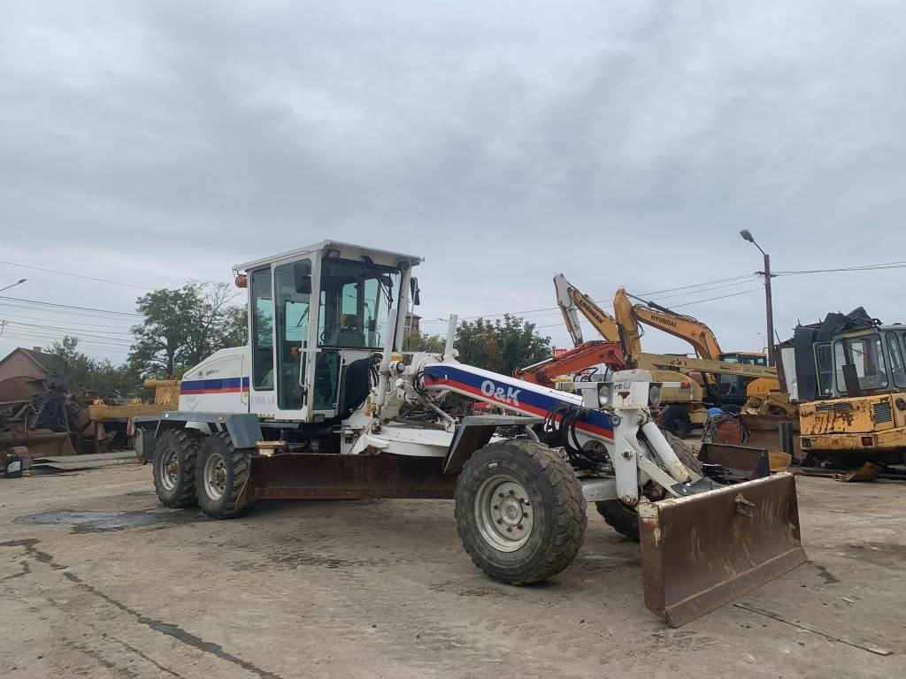 O&K F106.5A - آلة تسوية الأرض: صور 4 O&K F106.5A - آلة تسوية الأرض: صور 4