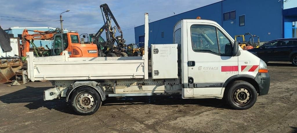 Renault Master 120 - قلابات: صور 2 Renault Master 120 - قلابات: صور 2