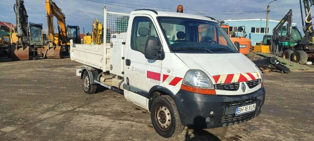 Renault Master 120 - قلابات: صور 1 Renault Master 120 - قلابات: صور 1