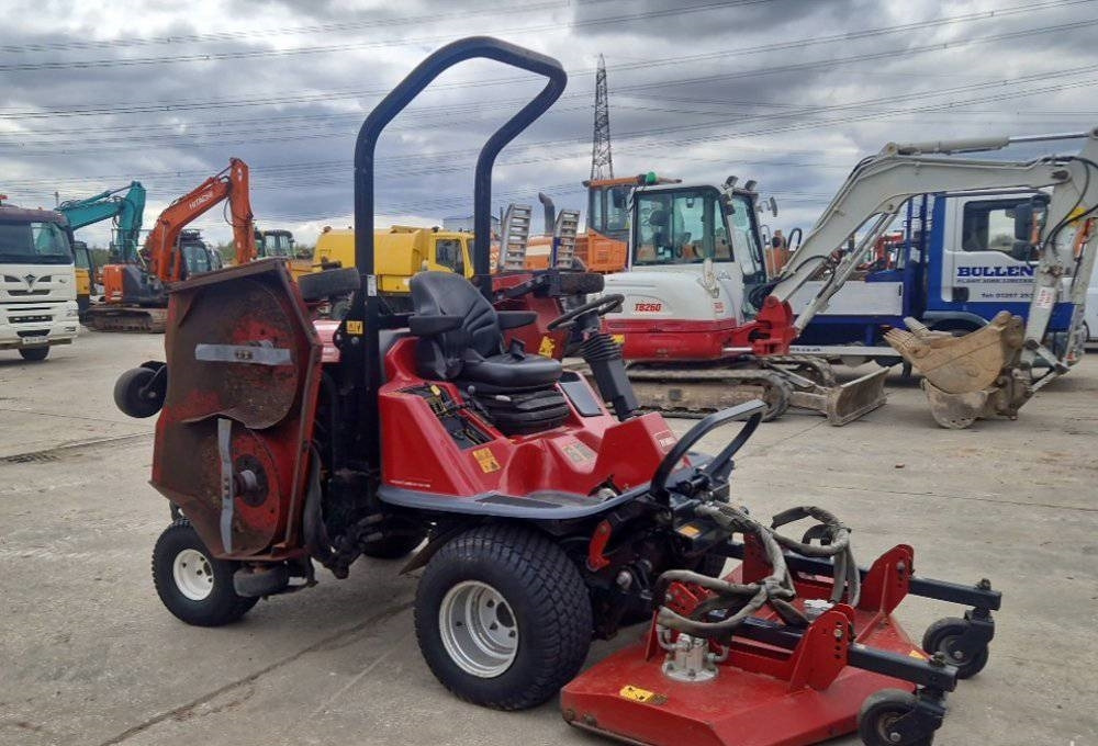 Toro R3240T - جزازة المروج: صور 4 Toro R3240T - جزازة المروج: صور 4