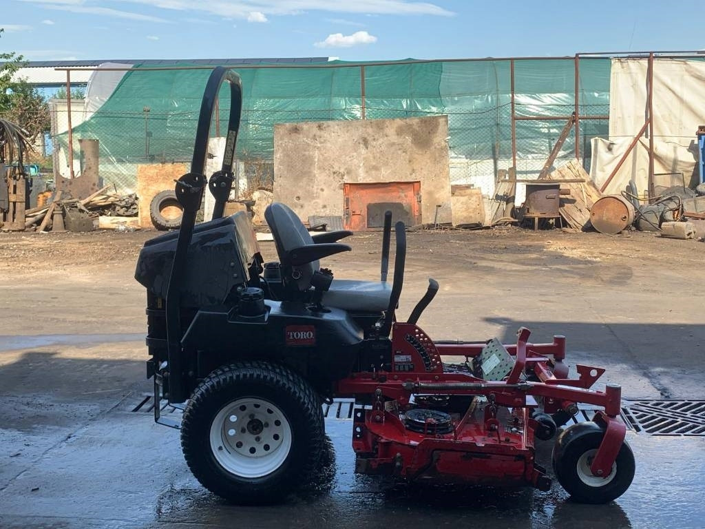 Toro Z MASTER PROFESSIONAL 7000 - جزازة المروج: صور 3 Toro Z MASTER PROFESSIONAL 7000 - جزازة المروج: صور 3