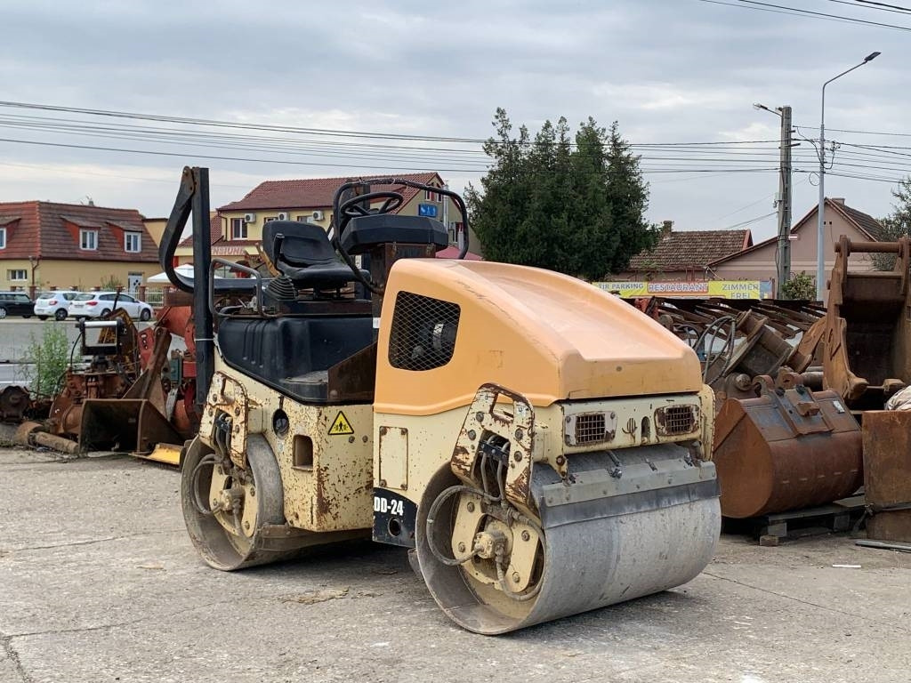 Volvo DD 24 - مدحلة الأسفلت: صور 4 Volvo DD 24 - مدحلة الأسفلت: صور 4