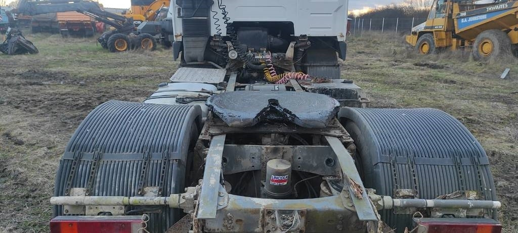 Volvo FH12 380 - شاحنة جرار: صور 5 Volvo FH12 380 - شاحنة جرار: صور 5