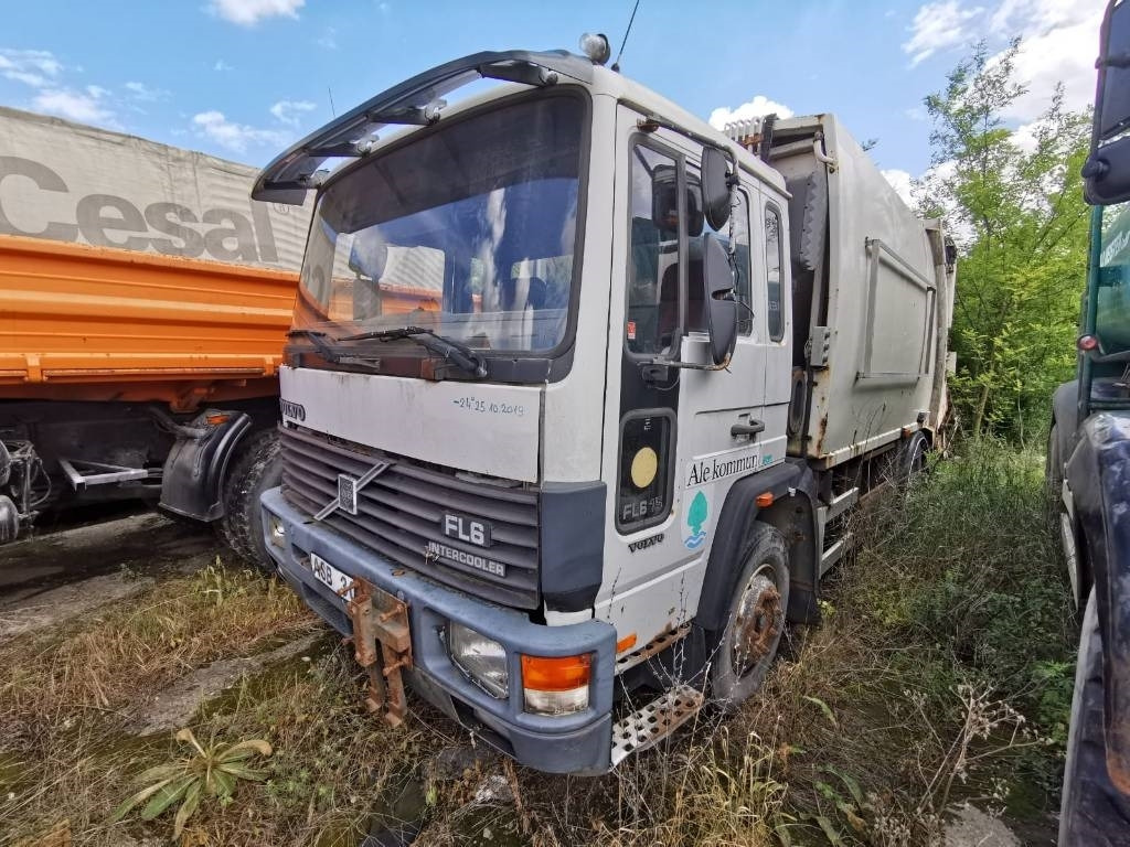 Volvo FL6 - شاحنة القمامة: صور 1 Volvo FL6 - شاحنة القمامة: صور 1