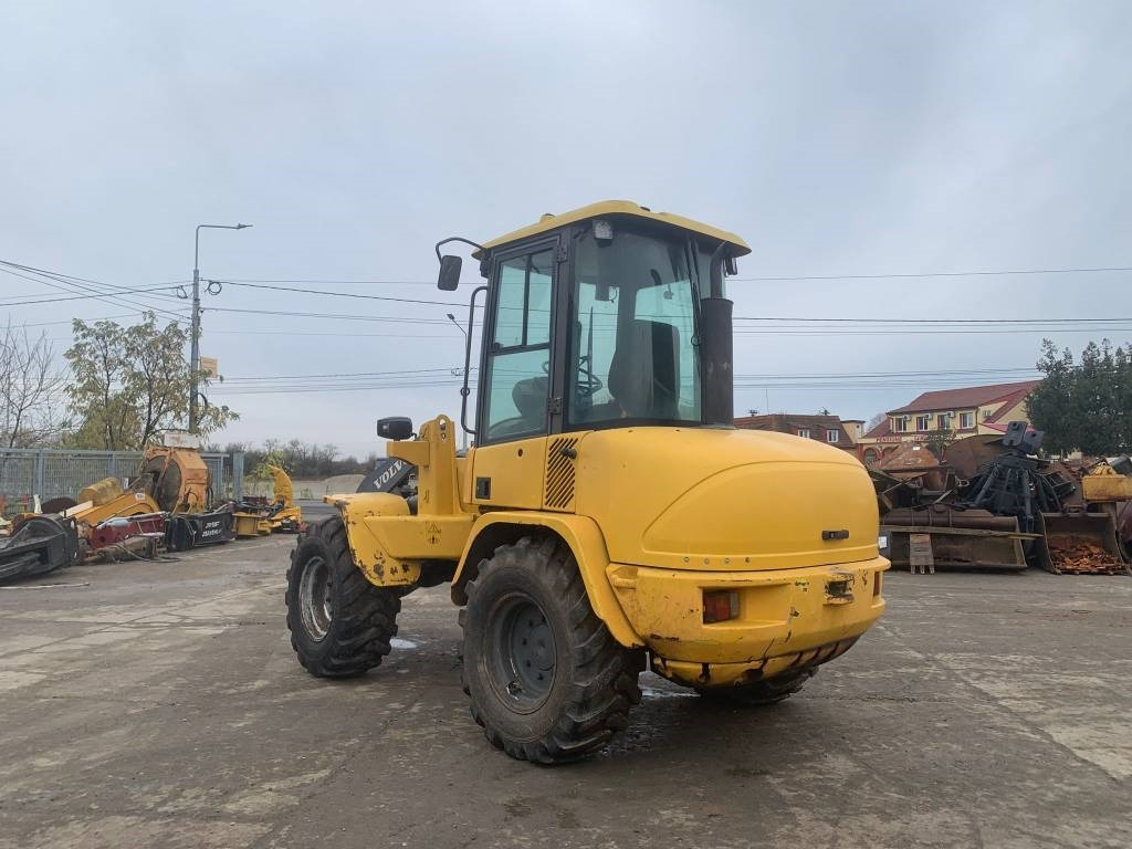 Volvo L 35 B - اللودر بعجل: صور 4 Volvo L 35 B - اللودر بعجل: صور 4