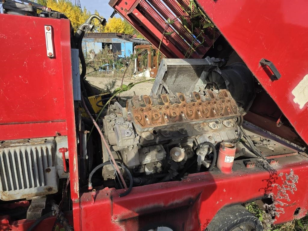 Wirtgen W 600 DC FOR PARTS - العامل بالقار: صور 5 Wirtgen W 600 DC FOR PARTS - العامل بالقار: صور 5