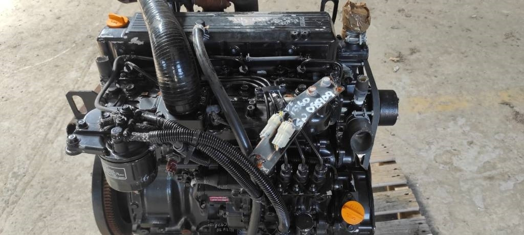 Yanmar 4TNE100  - المحرك - الآلات والماكينات الزراعية: صور 3 Yanmar 4TNE100  - المحرك - الآلات والماكينات الزراعية: صور 3