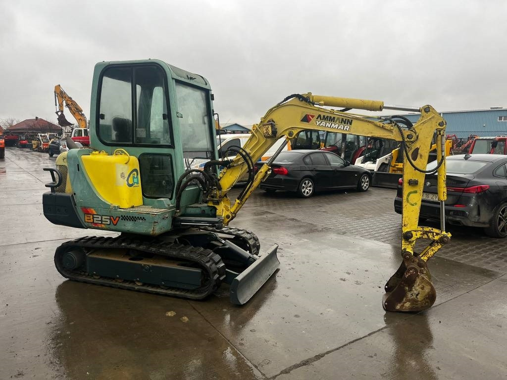 Yanmar B 25 V - حفارة مصغرة: صور 4 Yanmar B 25 V - حفارة مصغرة: صور 4