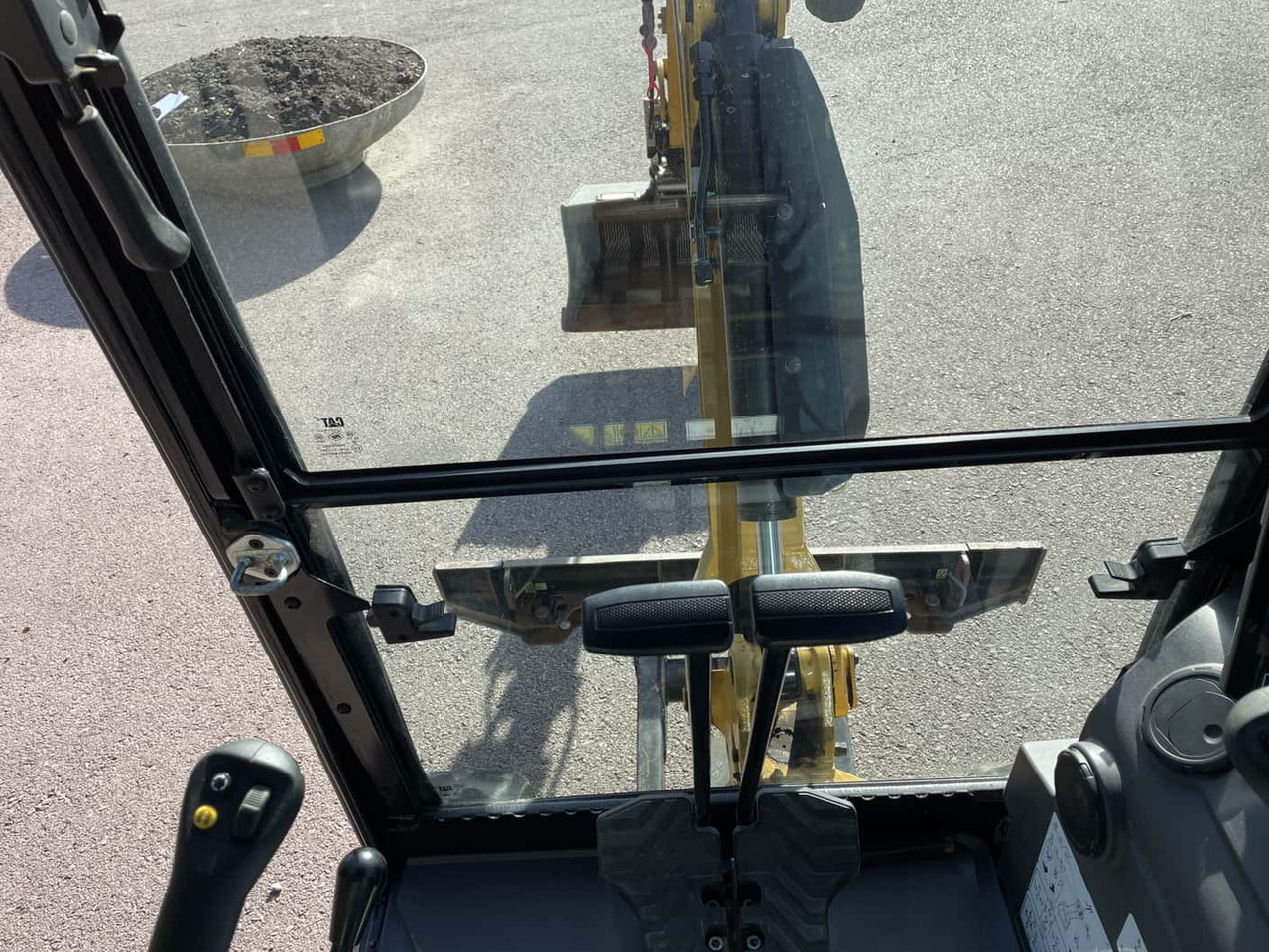 CATERPILLAR 301.8 - حفارة مصغرة: صور 4 CATERPILLAR 301.8 - حفارة مصغرة: صور 4