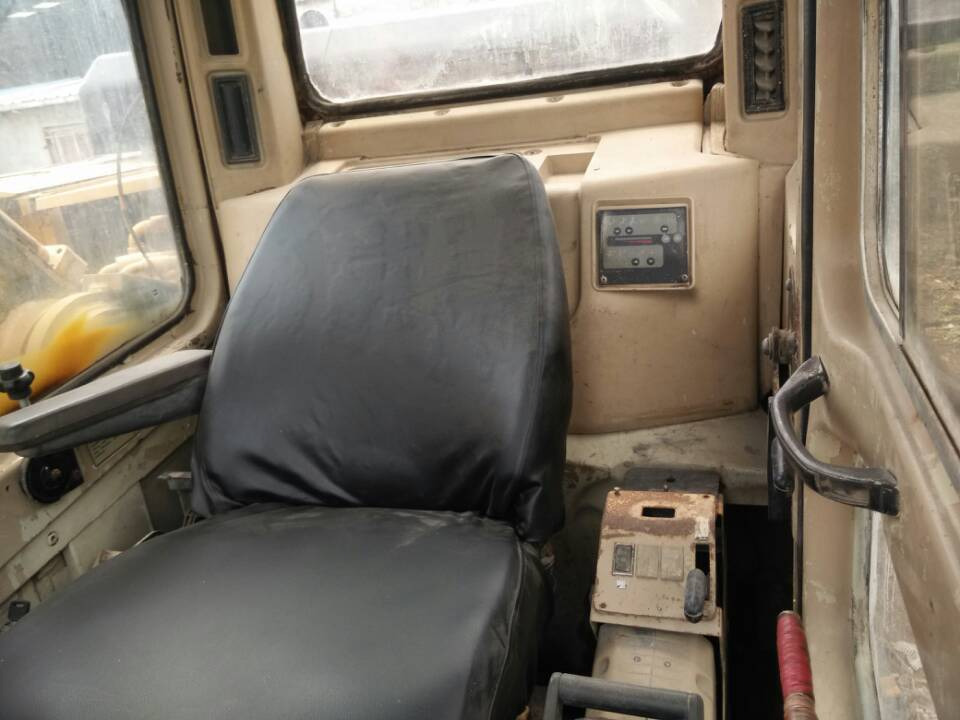 Caterpillar 330BL - حفارات زحافة: صور 4 Caterpillar 330BL - حفارات زحافة: صور 4