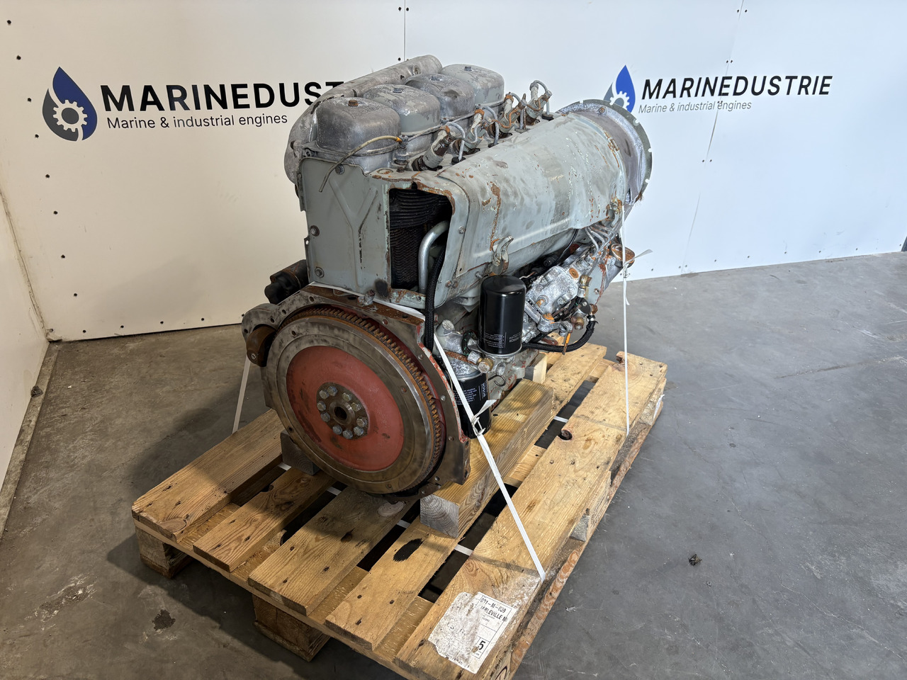 DEUTZ F4L 912 - المحرك - آلات البناء: صور 4 DEUTZ F4L 912 - المحرك - آلات البناء: صور 4